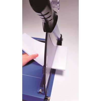 5. Olympia Hebelschneider G 4640 360x460mm blue