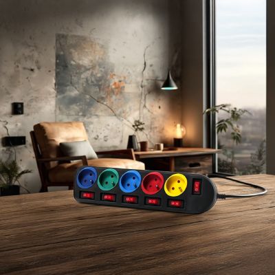 10. MACLEAN 5-OUTLET POWER STRIP MCE204M