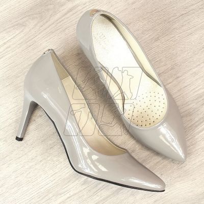 8. Pumps on a stiletto heel lacquered Juma W CIT2565J gray