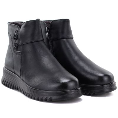 4. Comfortable women's ankle boots with a wedge, black Potocki PT16396