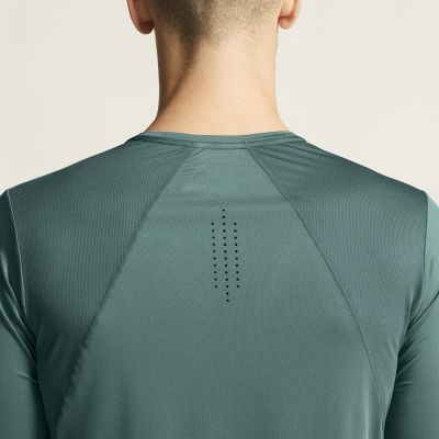 5. Men's Long Sleeve ADV ESSENCE LS TEE 2 M