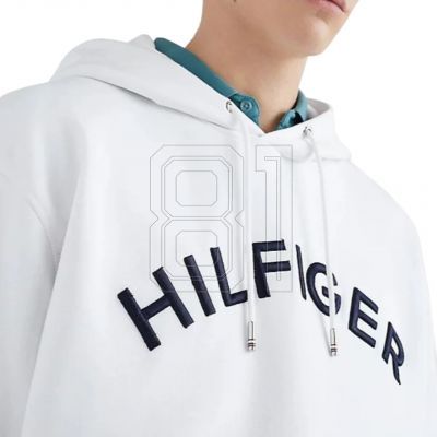 8. Tommy Hilfiger Arched M MW0MW31070 sweatshirt