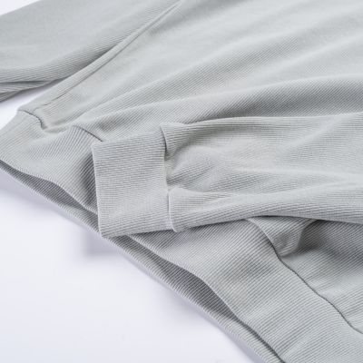 10. Mupiro W sweatshirt