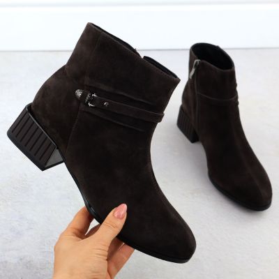 2. Women's leather ankle boots with decorative heel, brown, D&A S.Barski Premium Collection CR52-651