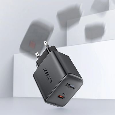 10. Acefast fast USB Type C 20W Power Delivery charger black (A1 EU black)