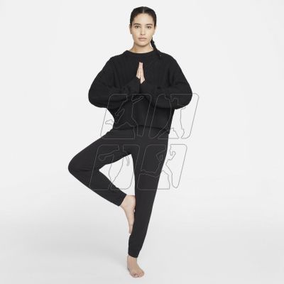 5. Nike Yoga Dri-FIT Pants W DM7037-010