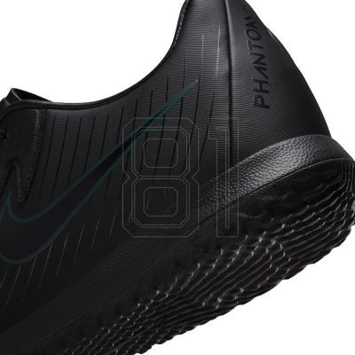 4. Nike Phantom GX II Academy IC M FJ2581-002 football boots