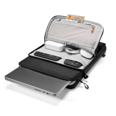5. Tech-Protect Defender VR Laptop Bag 15-16 - Black