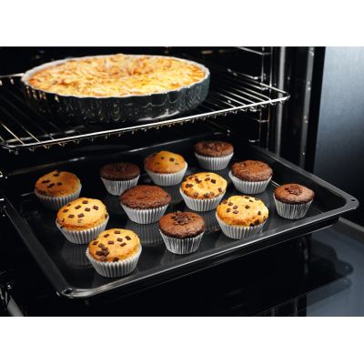 3. ELECTROLUX EOF5C50BZ Oven