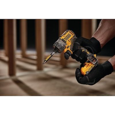 7. DeWalt DCF601D2-QW Cordless Screwdriver