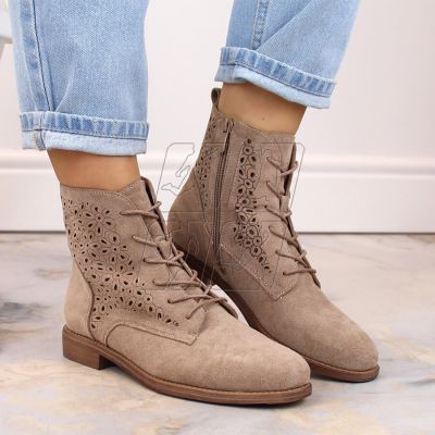 4. S.Barski W OLI244 beige suede ankle boots