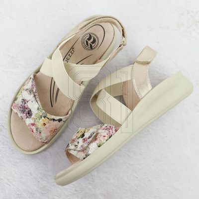 3. Jezzi W 24142 JEZ448B Comfort Sandals
