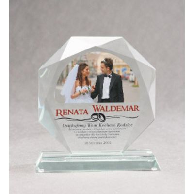 6. Glass trophy with LuxorJet color print and case
