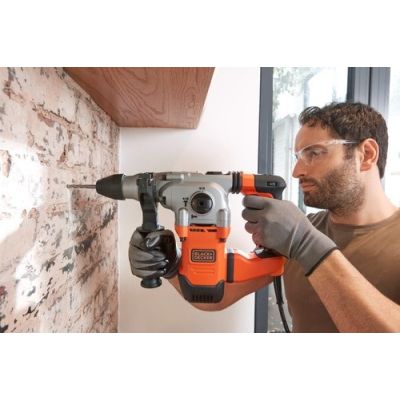 7. Black & Decker BEHS03K 900 RPM SDS Plus Black, Orange