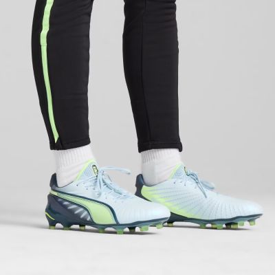 14. Puma King Ultimate FG/AG M 107809 03 football boots