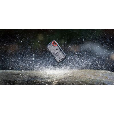 15. SanDisk Extreme Portable external SSD drive (4TB; USB 3.2; 1050 MB/s; SDSSDE61-4T00-G25)