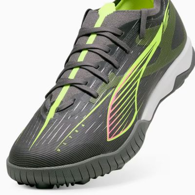 4. Puma Ultra 5 Match TT M 108351-03 football boots