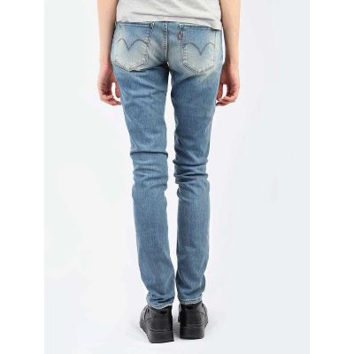 3. Levi's Jeans Wmn 05703-0318