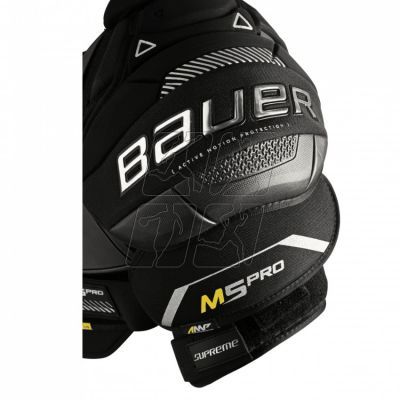 4. Bauer Supreme M5 Pro Int M 1061867 Hockey Shoulder Pads