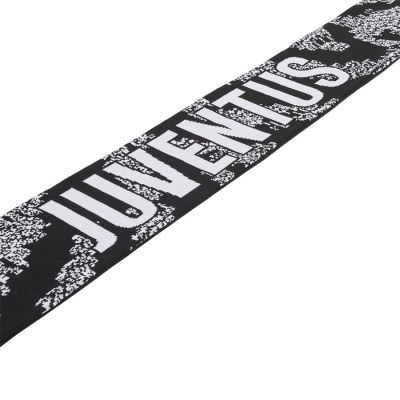 3. adidas Juventus KR2794 scarf