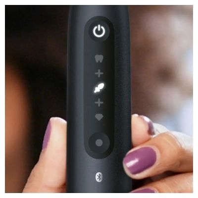 6. Oral-B iO Series 5 Matt Black Toothbrush