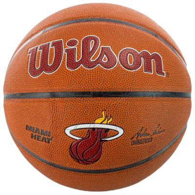 5. Wilson Team Alliance Miami Heat Ball WTB3100XBMIA