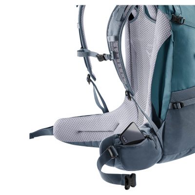6. Deuter Futura 27L Backpack 3400321-1374