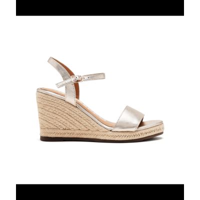 5. Gioseppo ZHEPE Platinum Women's Shoes (71700-P-Platinum)