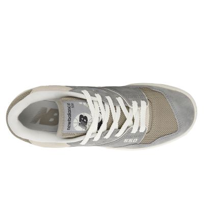 2. New Balance sneaker shoes W BBW550HA