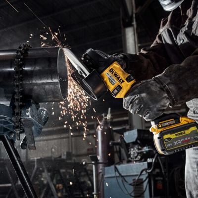 3. DeWALT DCG440N-XJ angle grinder 18 cm 2.6 kg