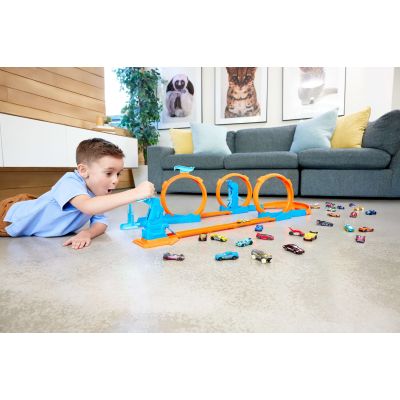 2. Hot Wheels Super Track Triple Loop JDW39/2
