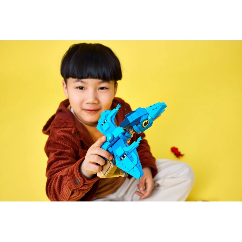 12. LEGO Jurassic World 77977 - Baby Dinosaur: Pteranodon