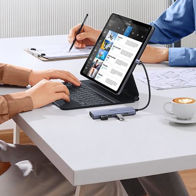 14. HUB Ugreen CM511 20956A 6in1 USB-C - HDMI / 3x USB-A 3.0 / SD/TF card reader - gray