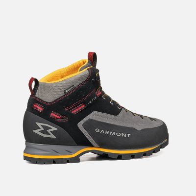 2. Garmont Vetta Evo GTX Approach Shoes - Black/Garmont Orange Size: 41_5