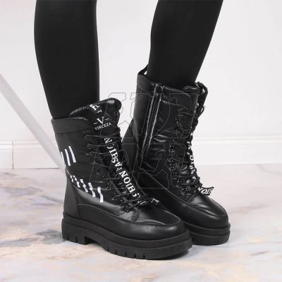 5. Lace-up snow boots on the Vinceza W JAN167 platform