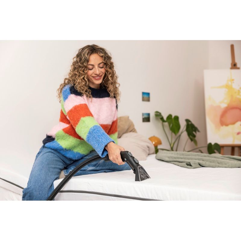 5. KARCHER SE 3 Compact washing vacuum cleaner - 1.081-530.0