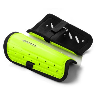 12. Meteor L football shin guards green