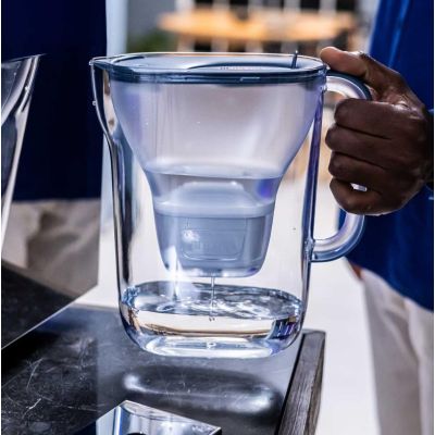 6. Brita Essential XL jug + 3 cartridges dark blue