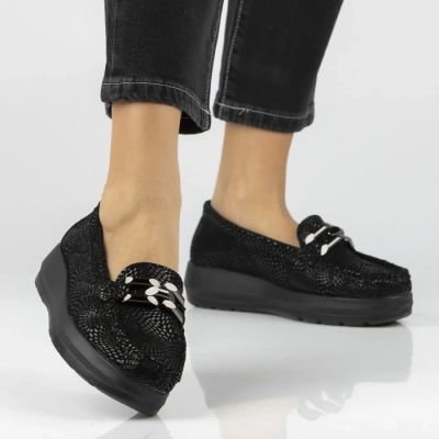 8. Women's leather platform loafers, black, Filippo DP7652