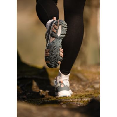 13. Hi-Tec Hiest Low WP W 92800657927 Shoes