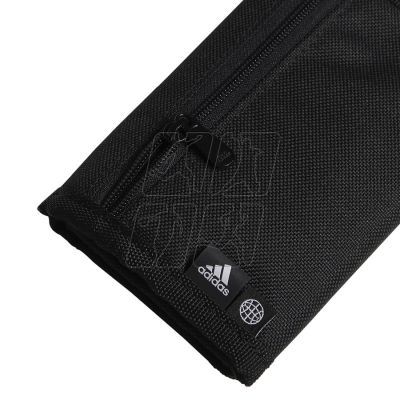 5. Wallet adidas Essentials Linear Wallet HT4741