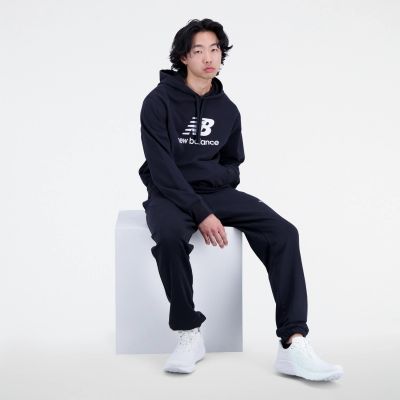 8. New Balance Essentials Stacked Logo Frenc Hoodie M MT31537BK