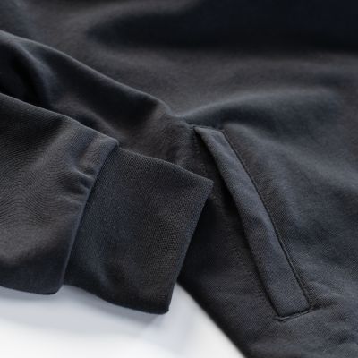 4. Women's WAVE Sweatshirt