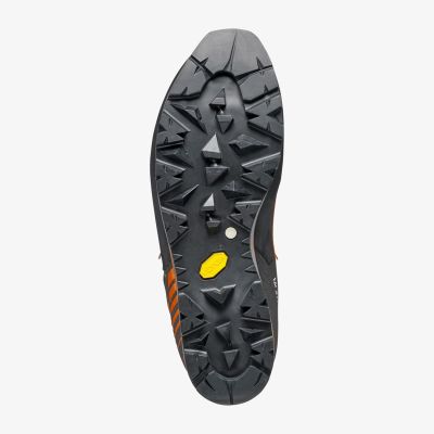 4. Scarpa MONT BLANC PRO GTX Orange
