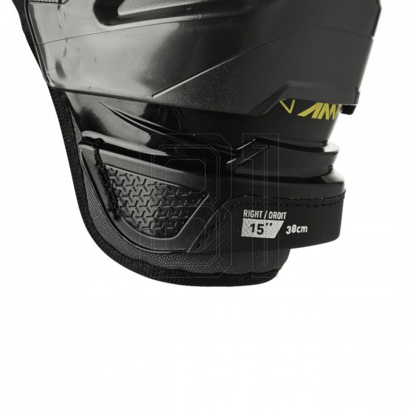 4. Bauer Supreme Mach Int 1061888 Hockey Shin Guards