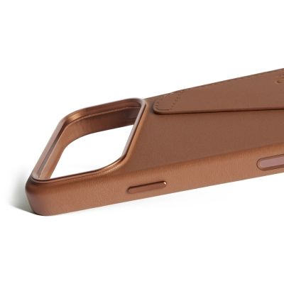 6. Mujjo Wallet Leather Case - MagSafe compatible leather case for iPhone 17 Pro Max (tan)