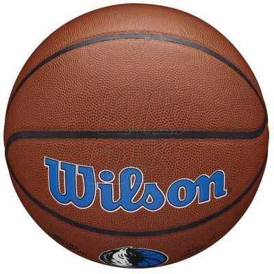 3. Wilson Team Alliance Dallas Mavericks Ball WTB3100XBDAL