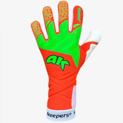 2. 4keepers Elite Inferno NC M S961173 Goalkeeper Gloves