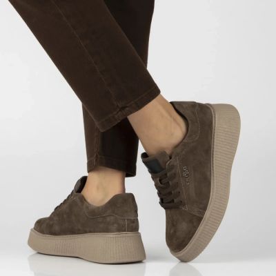 14. Women's brown leather sneakers on the platform Filippo DP7982