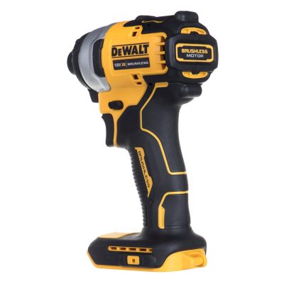 6. Combo Tool Kit 18V 2x4.0Ah DCK2062M2T DEWALT